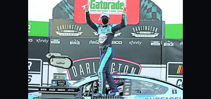 Harvick wins at Darlington as NASCAR returns to racing